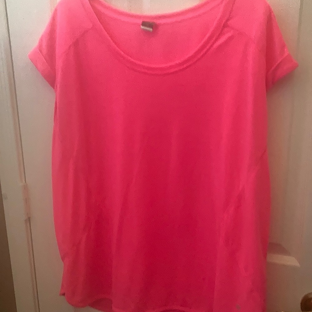 FINAL MARKDOWN LADIES xersion tee ox
